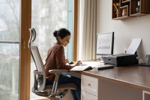 What are the key benefits of using ergonomic office furniture?